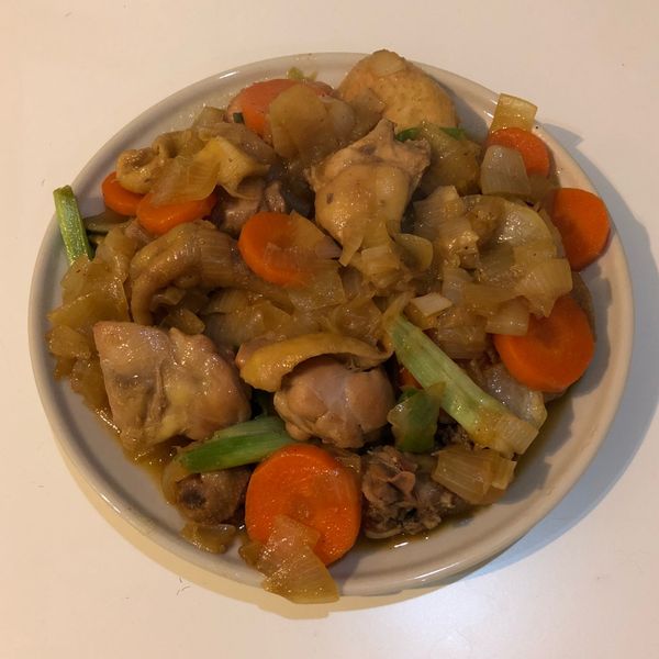 洋蔥燒雞肉 : Quanee一起做
