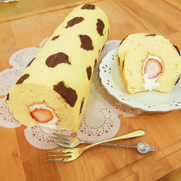 牛牛蛋糕卷 : Gloria Ling一起做