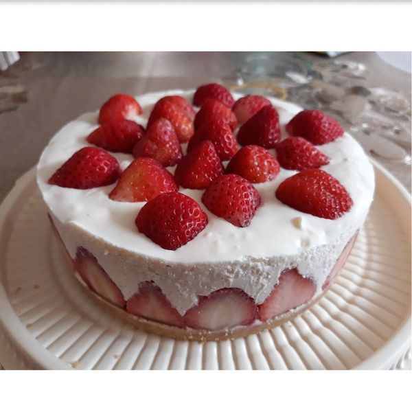 草莓生乳酪蛋糕 : 游鎧瑄一起做