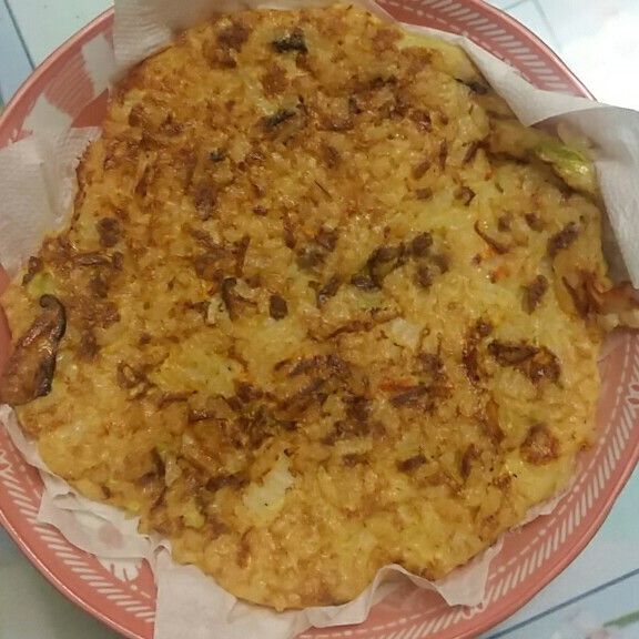 寶寶食譜【鮮蔬豬肉米煎餅】：郭小芸 一起做