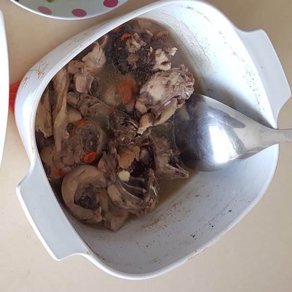 當歸黃耆養生雞湯：Ching Chang 一起做