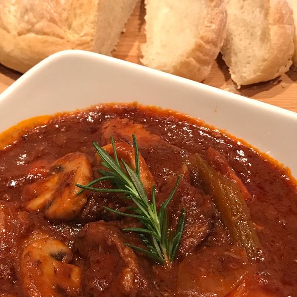 紅酒燉牛肉 : Sylvie Liu一起做