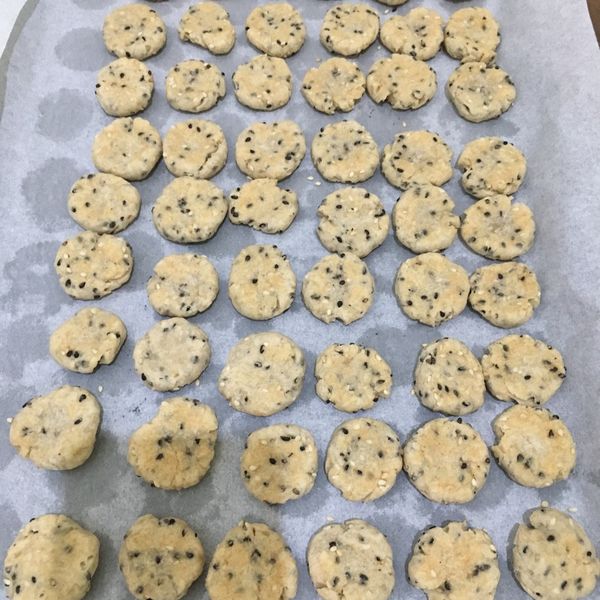 葵花油核桃芝麻餅乾 : Fi Fi Wu一起做