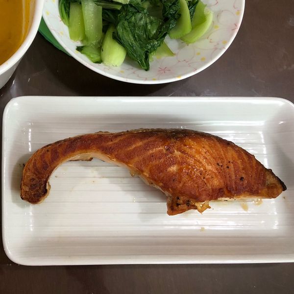 香煎脆皮鮭魚：蘇晴 一起做