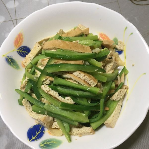 快炒黃瓜豆干絲：賴素華 一起做