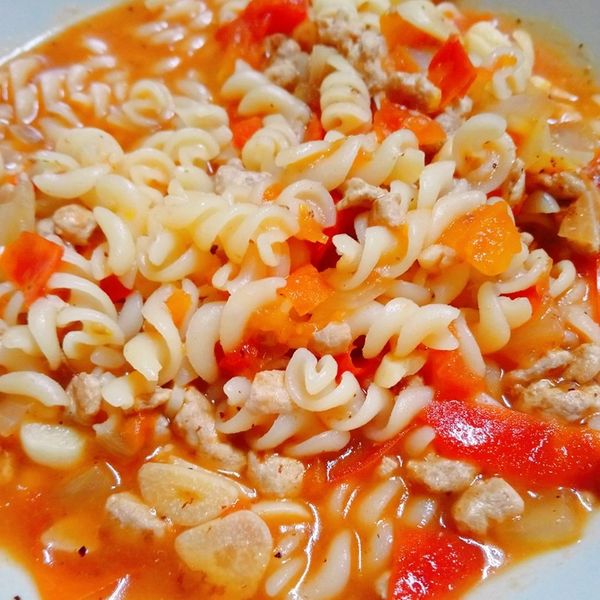 番茄紅醬義大利麵 : 隨性靖麻咪💖一起做