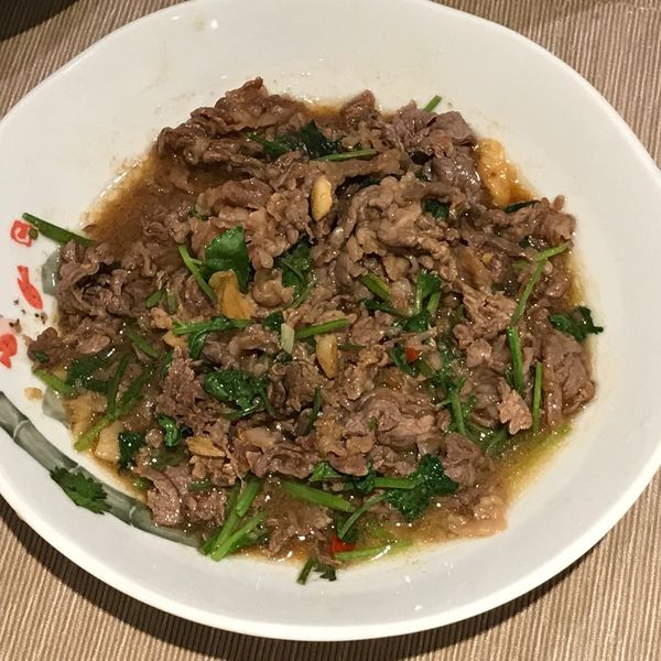 香根炒牛肉 芫荽炒牛肉 家常菜 下酒菜 : Douglas一起做