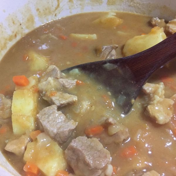 梅花豬咖哩飯(佛蒙特咖哩) : Claire Lin一起做