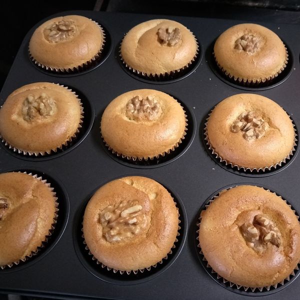 Q軟香蕉杯子蛋糕(不凹版) : 李嘉蓉一起做