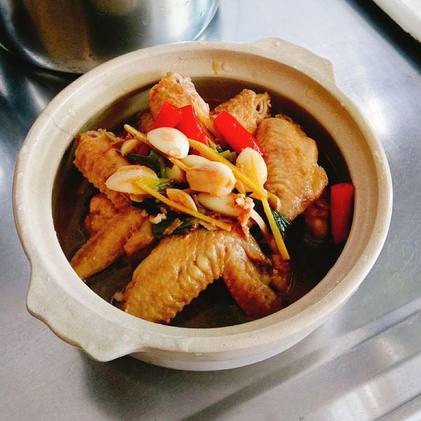 🍺啤酒滷雞翅 好吃到爆炸啊 : 張婉儀一起做