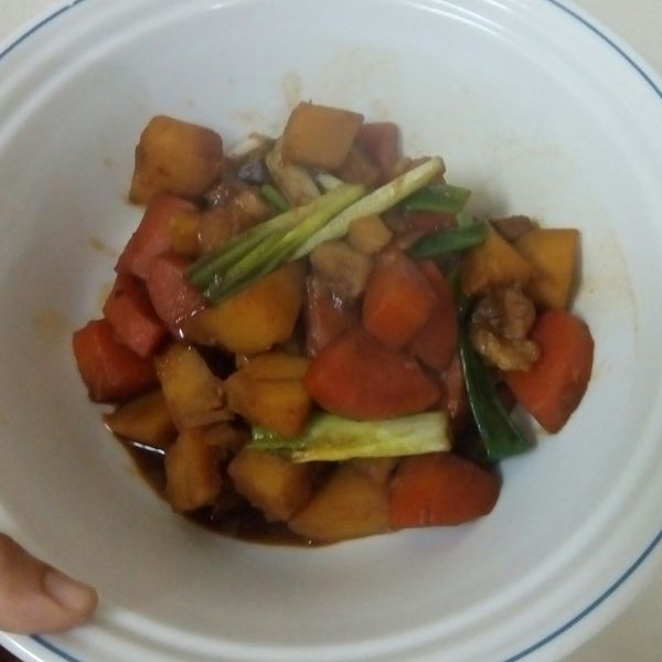 馬鈴薯燉肉 : ping一起做