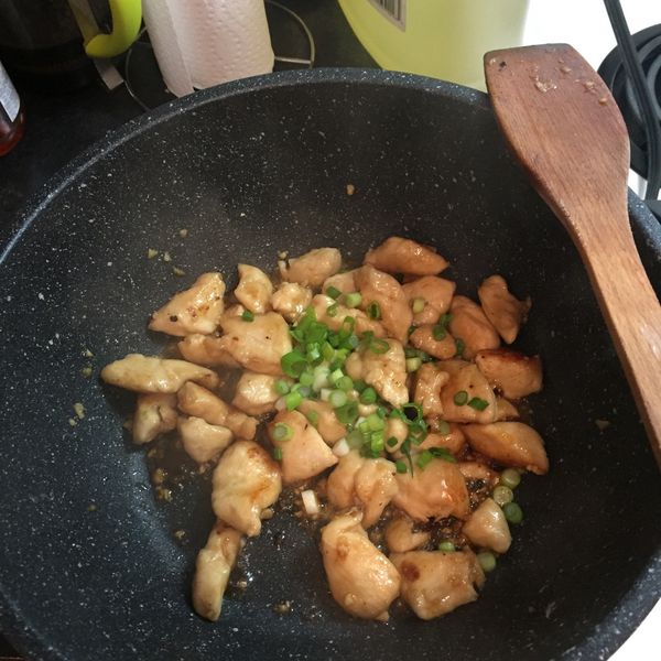 照燒鮮嫩雞丁 : Lucia Wu一起做