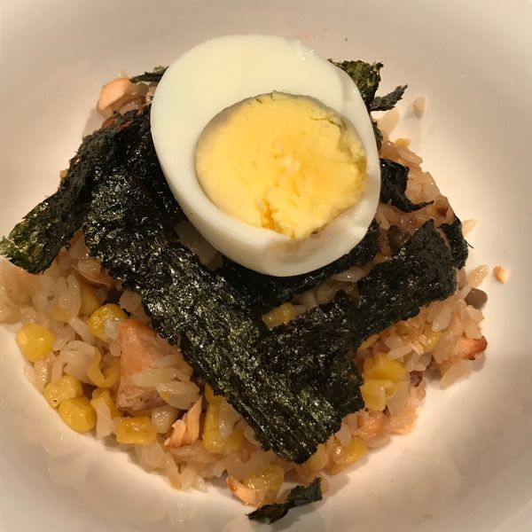 洋蔥鮭魚炊飯 : Sylvie Liu一起做