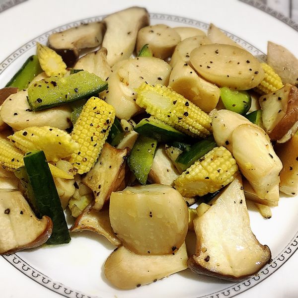 乾煎奶油杏鮑菇、玉米筍：瑪嚕米 一起做