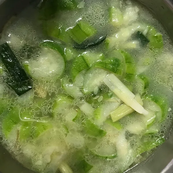 清炒絲瓜：Hao wife ㄟ苦情廚房 一起做