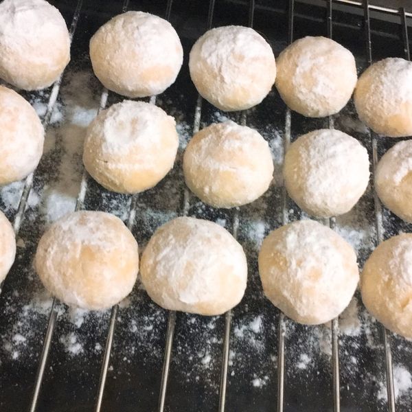 入口即化雪球餅乾 : Momo Chang一起做