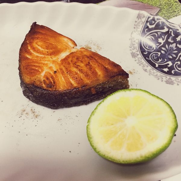 香煎鮭魚 : 玫瑰夫人🌹一起做