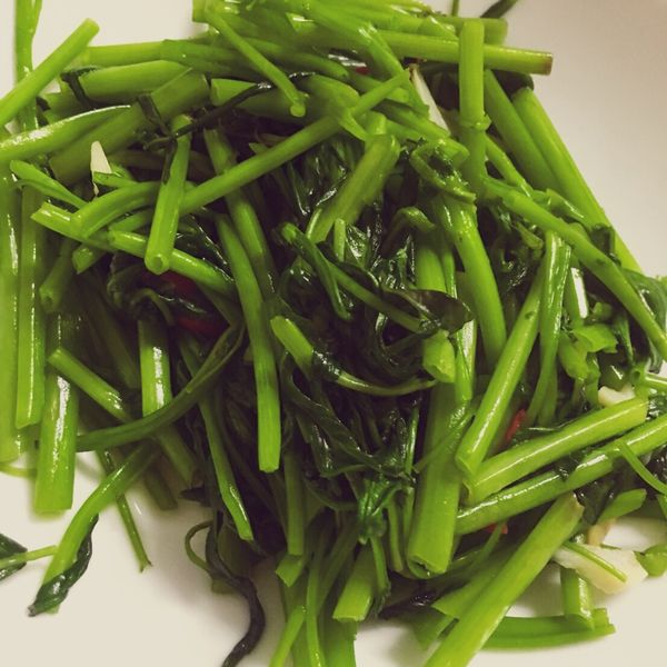 辣炒空心菜 : 玫瑰夫人🌹一起做