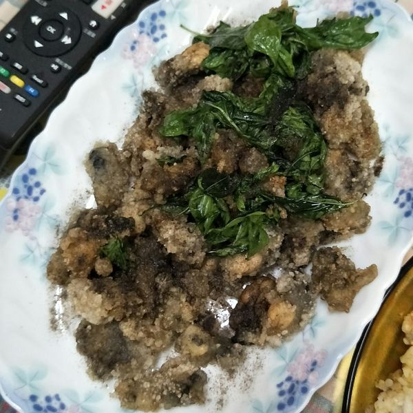 蚵仔酥 : 黃碧一起做