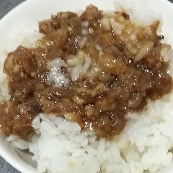 滷肉飯： 勇兔 一起做