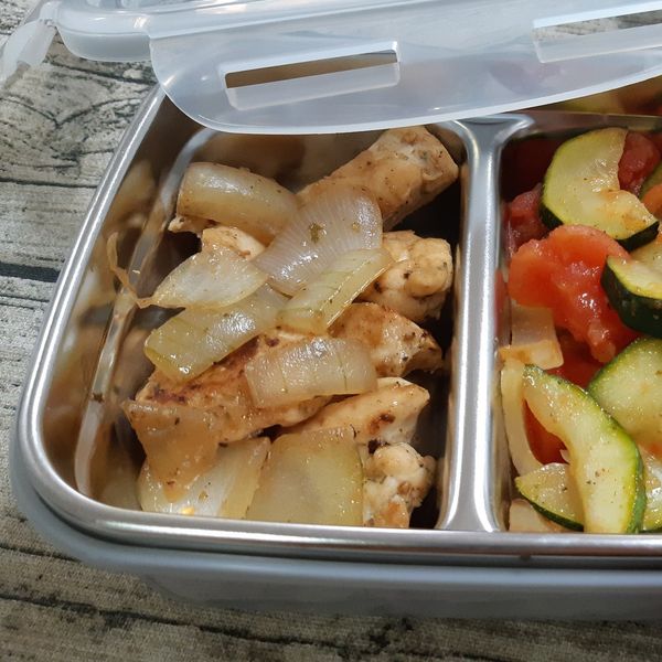 黑胡椒洋蔥嫩雞 : 張燕燕一起做