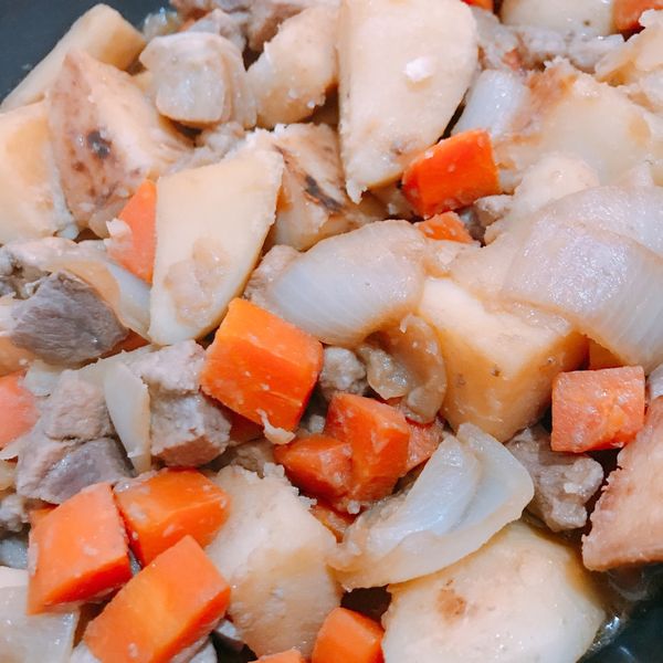 馬鈴薯燉肉 : ChingYi Huang一起做