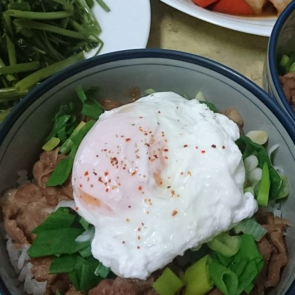 不輸給吉野家的日式牛丼飯：Anna 一起做