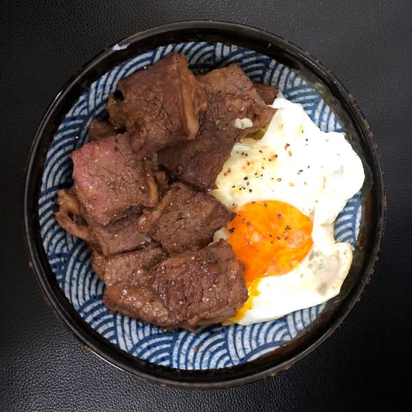 超方便！無骨牛小排蓋飯：Uimi Chu 一起做