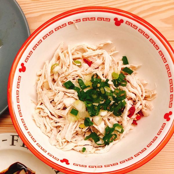 蒜泥白肉（低脂雞胸肉版）：Niu 一起做