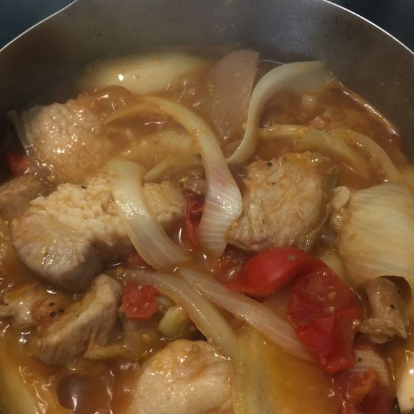蕃茄洋蔥燉肉 : Zoe Chen一起做