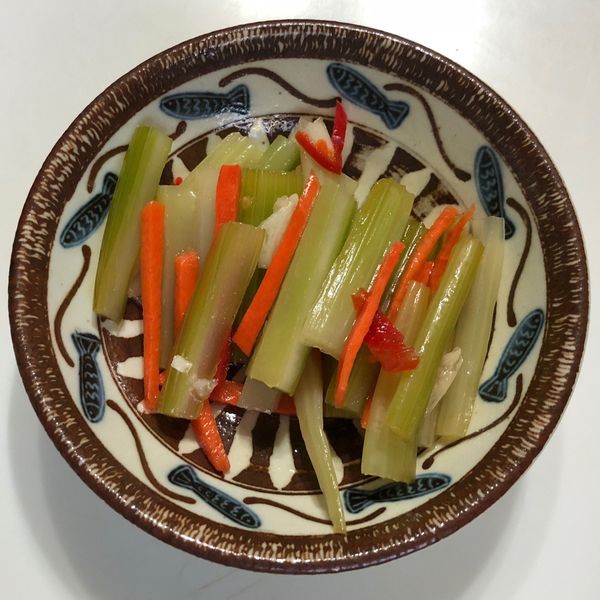 《二廚料理涼拌》涼拌西洋芹 : Joy Liu一起做