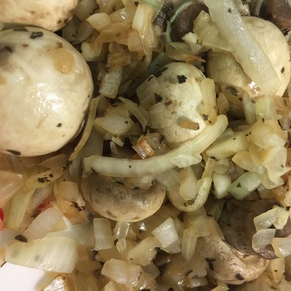 迷迭香洋蔥蘑菇：Zoe Chen 一起做