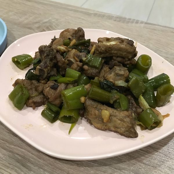 糯米椒炒松阪豬：Ya-Fei Tsai 一起做