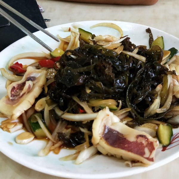 夏日涼拌小菜!香辣洋蔥海帶芽:廖宸晞 一起做