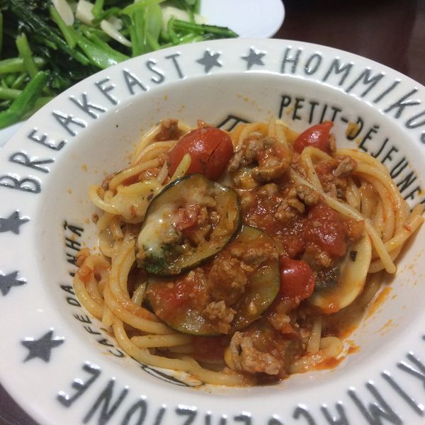 蕃茄蘑菇義大利肉醬麵 : 雞蛋白一起做