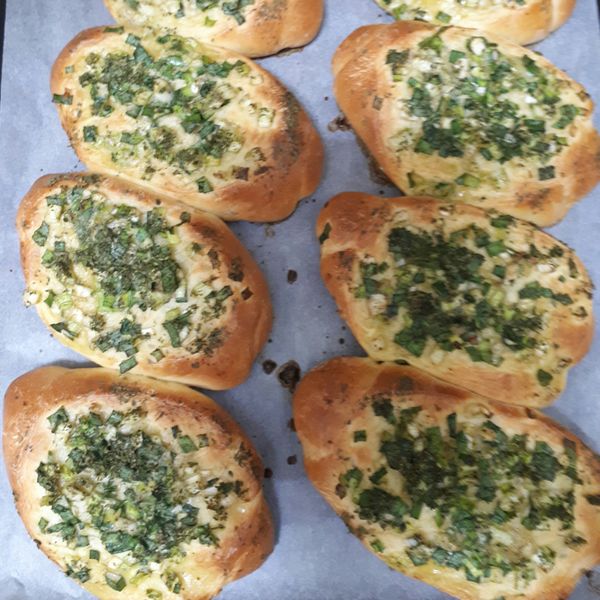 蔥花麵包-很多蔥的蒼阿胖：張雅惠 一起做