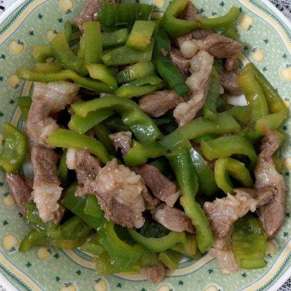 青椒炒肉絲～超簡單三步驟家常菜：Michelle Tsai 一起做