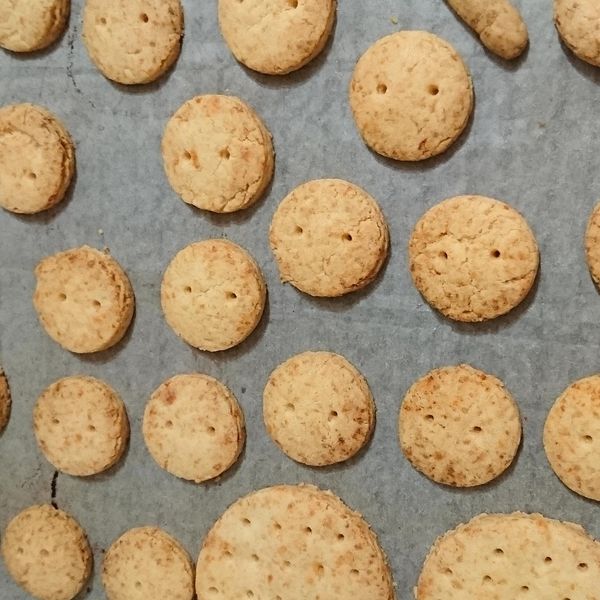 鹹香鹹酥-起司餅乾 : Hsiu Mei  Chen一起做