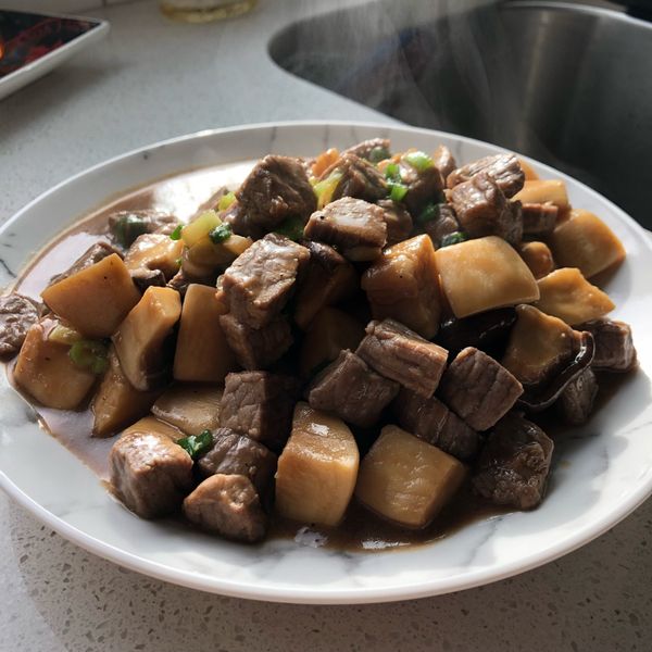 辣炒杏鮑牛肉粒【影片】:Winnie Liu 一起做