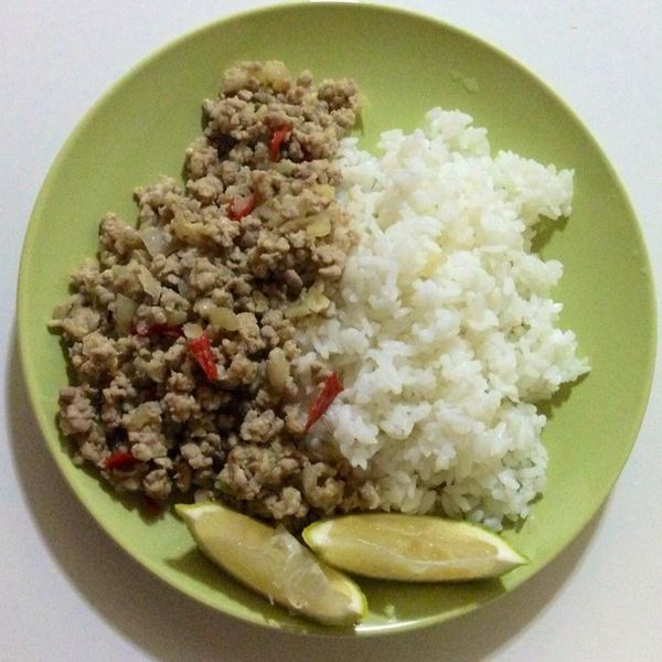 Olivia♥泰式打拋豬肉 : 李伊珊一起做