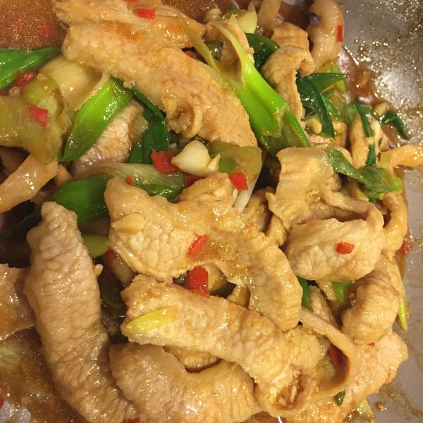 蔥爆松阪豬肉片 : Olivia Hsu一起做