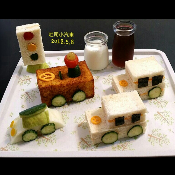 吐司變成車~保證兒子吃光光!：伊的親子早餐日記 一起做