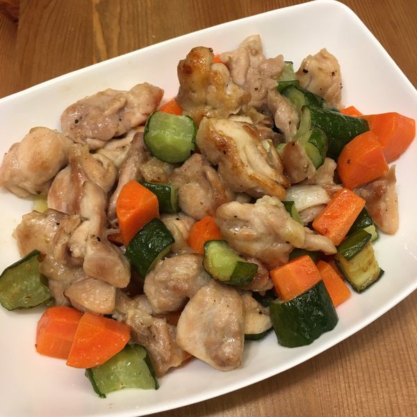 香煎嫩雞小黃瓜：Jean Ke 一起做