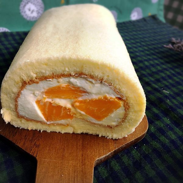 芒果可爾必思生乳蛋糕卷 : Ya Rodyhui一起做