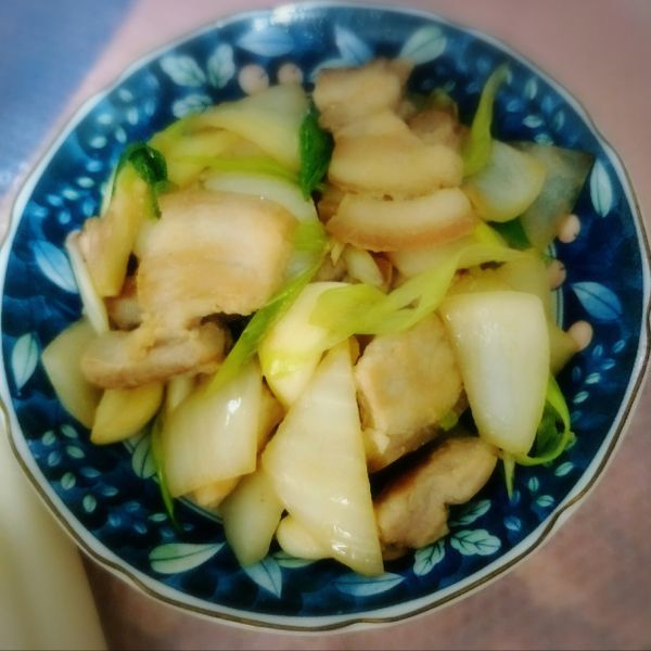 洋蔥炒豬五花 : Jocelyn Wo一起做