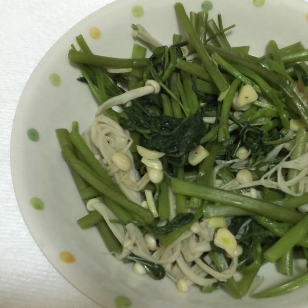 空心菜炒金針菇【省錢料裡】 : Kay 一起做