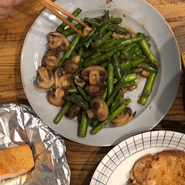 奶油白酒燴蘆筍蘑菇 : Teyi Wang一起做