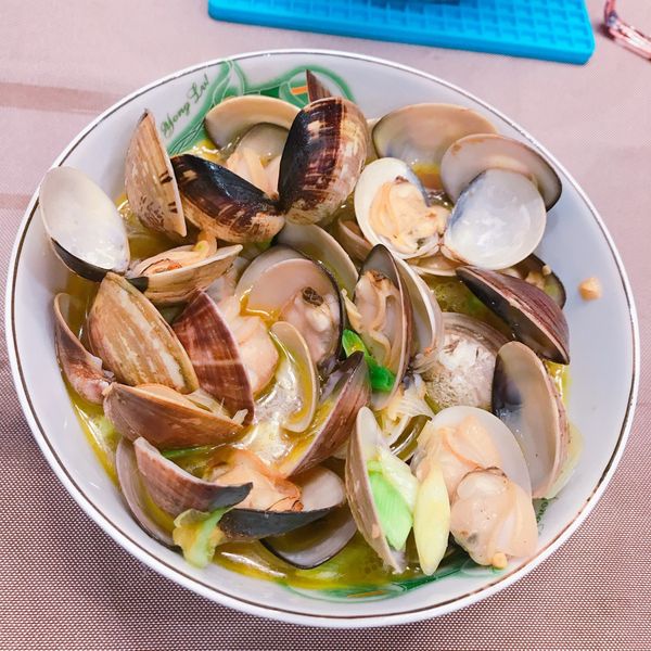 深夜食堂的定番料理～酒蒸蛤蜊 : Fen Li一起做