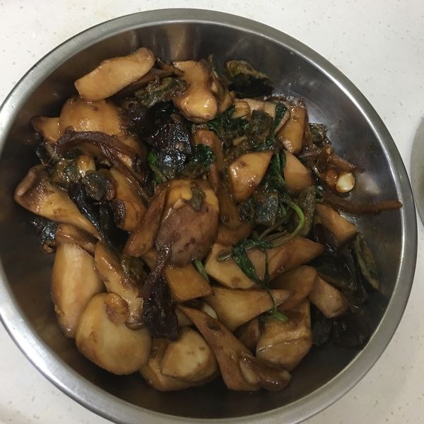 簡易三杯皮蛋杏包菇：吳佩真 一起做