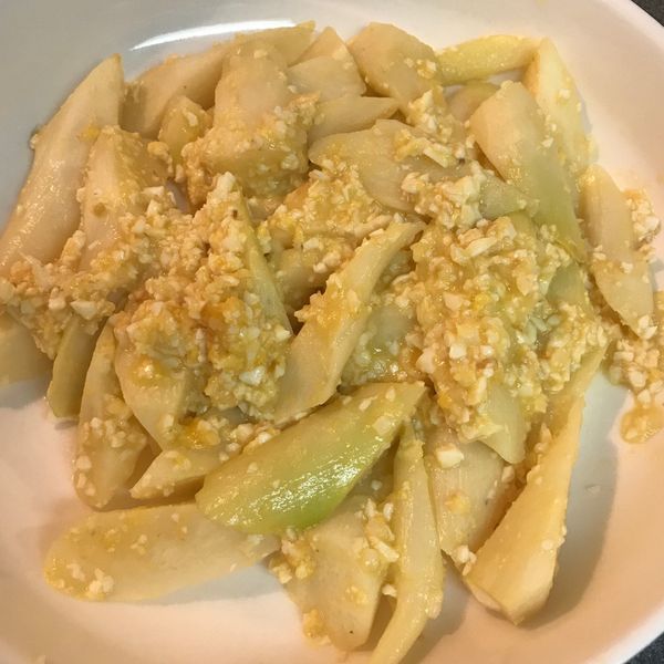 一鍋炒：金沙皎白筍 : 雙祐媽一起做